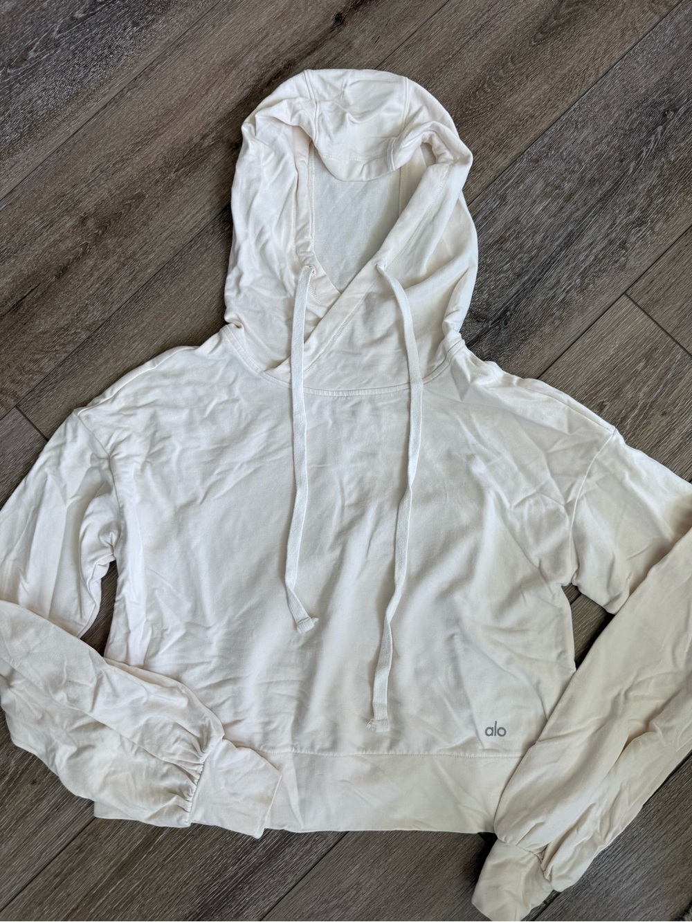 ALO Yoga Off-White Pullover Hoodie